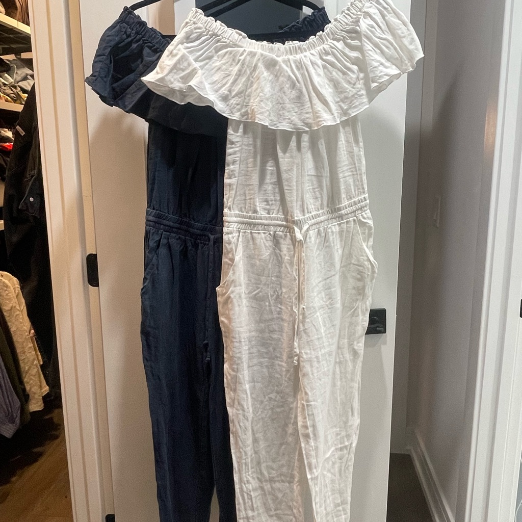 Stylish Off-Shoulder Jumpsuit In White And Navy